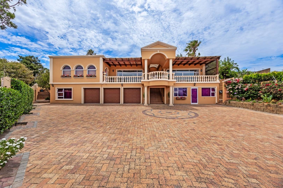 4 Bedroom Property for Sale in Plattekloof Western Cape